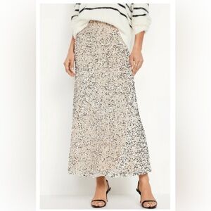 Old Navy silver sequin skirt size XS